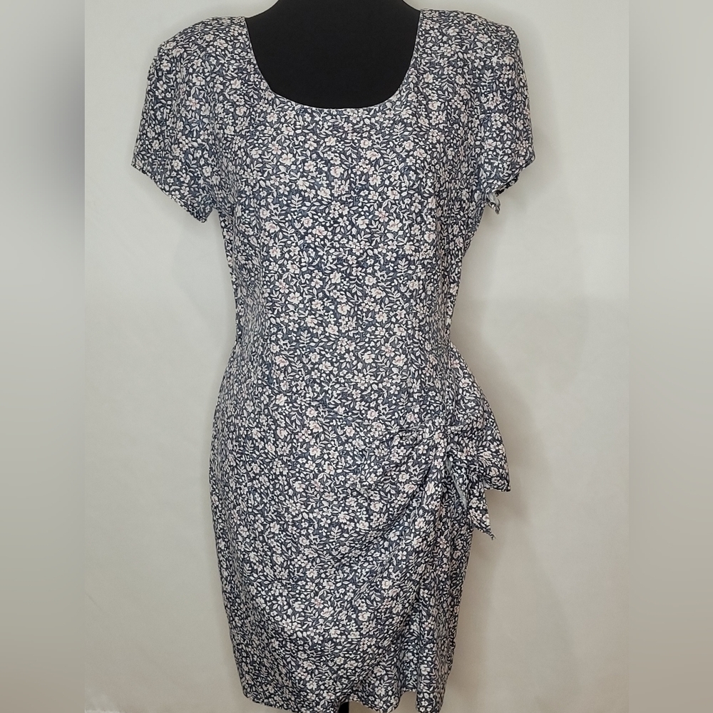 Elisse Vintage Floral Short Sleeve Sheath Dress - Size M